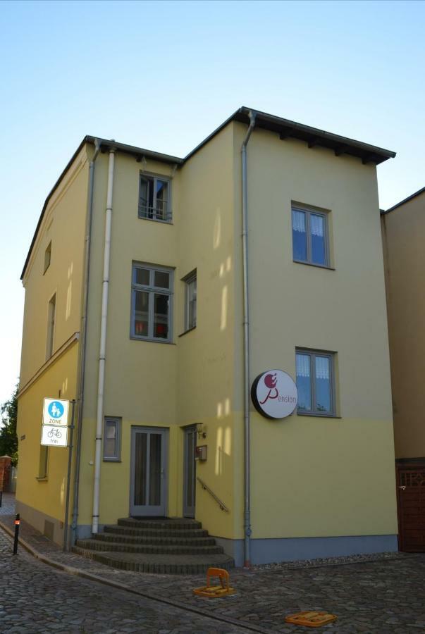 Pension Am Pferdemarkt Güstrow Exterior foto